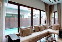 Meyer Road (D15), Terrace #554301251